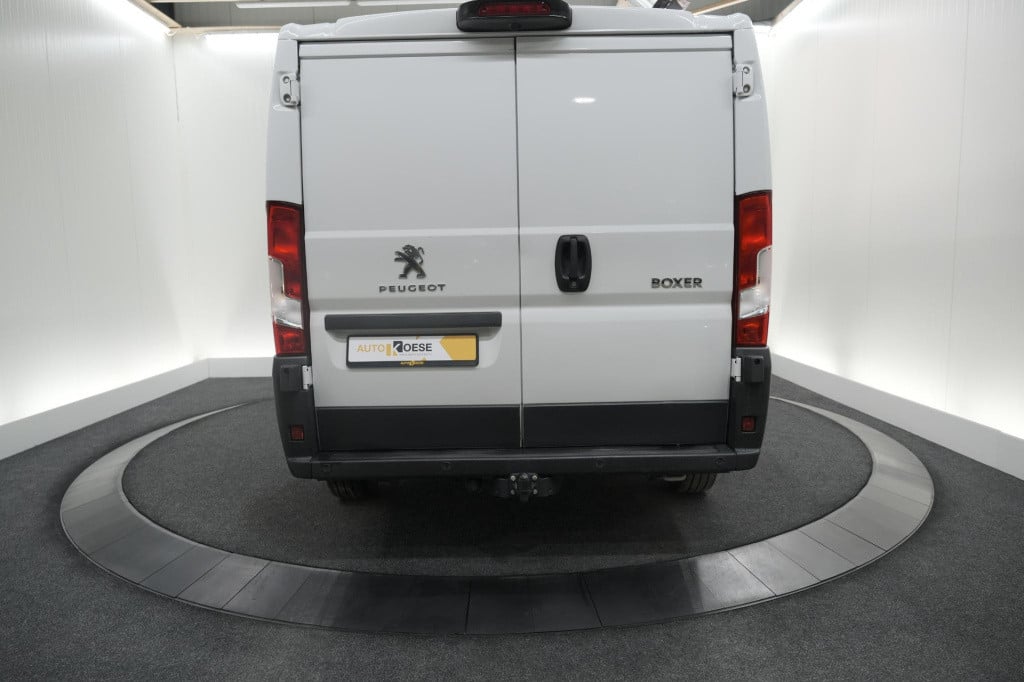 Peugeot Boxer 330 2.2 bluehdi 120 l1h1 premium | trekhaak | camera | betimm