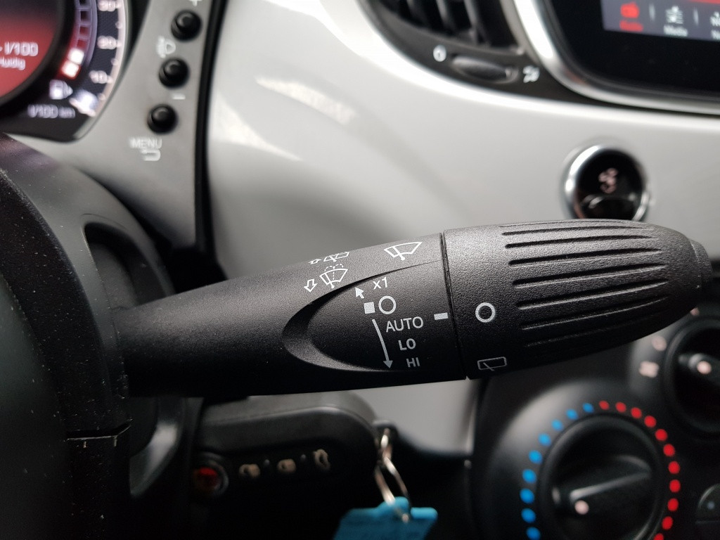 Abarth 500 1.4 t-jet abarth 595 - 145 pk