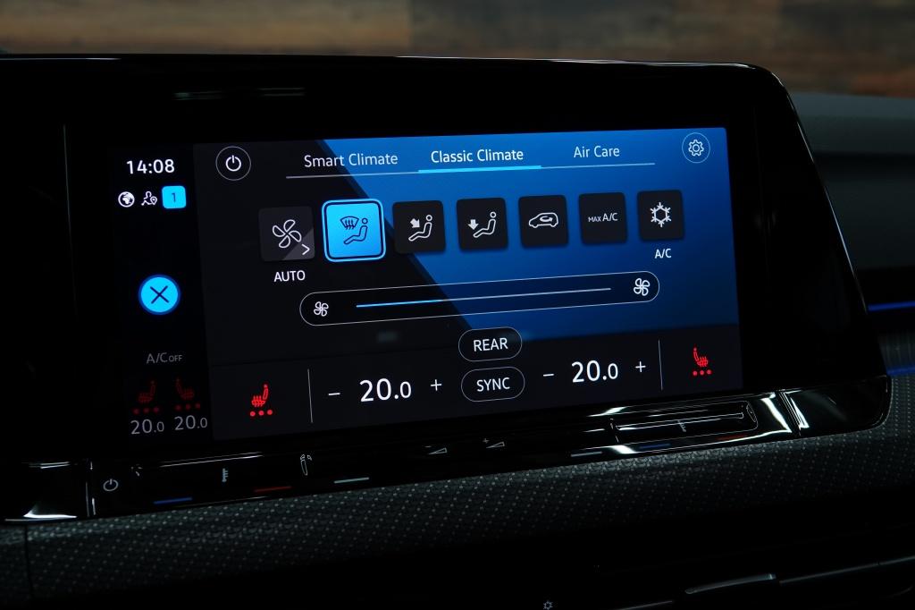 Volkswagen Golf r-line 1.5 etsi r-line | pano | iq-lights | acc | led |