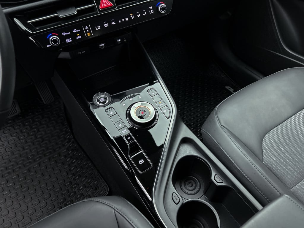 Kia Niro dynamicplusline limited | elektrische stoelen | phev | stoel/stuur