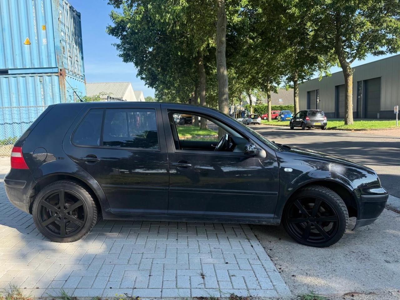 Volkswagen Golf 1.6-16V FSI Ocean Jaar apk