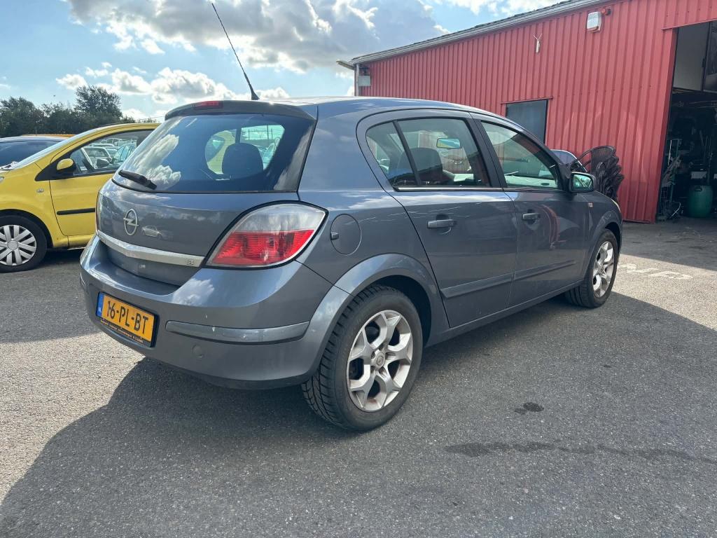Opel Astra 1.8 cosmo