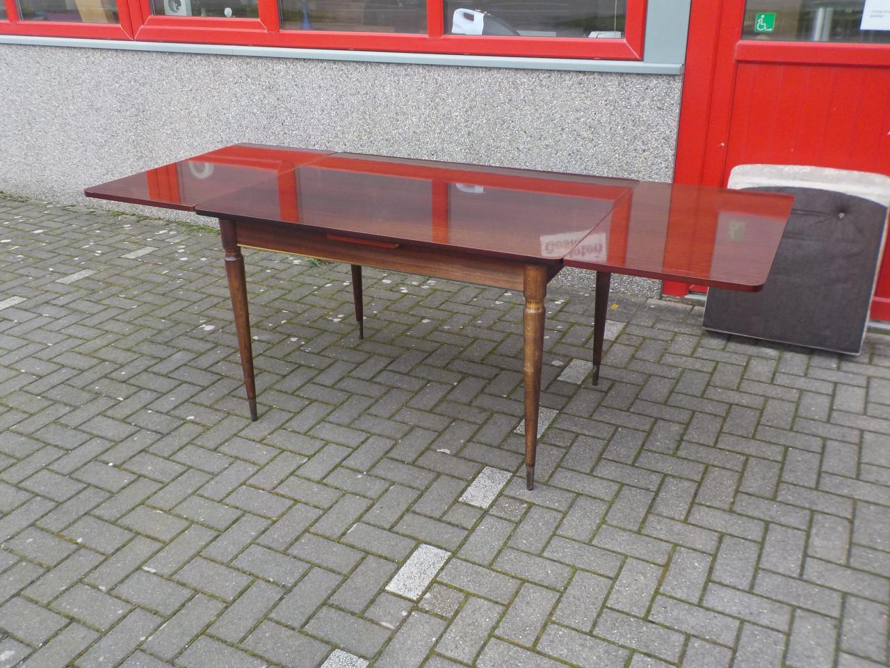 Kersen verlengbare eettafel 85 x 215 cm  in goede staat