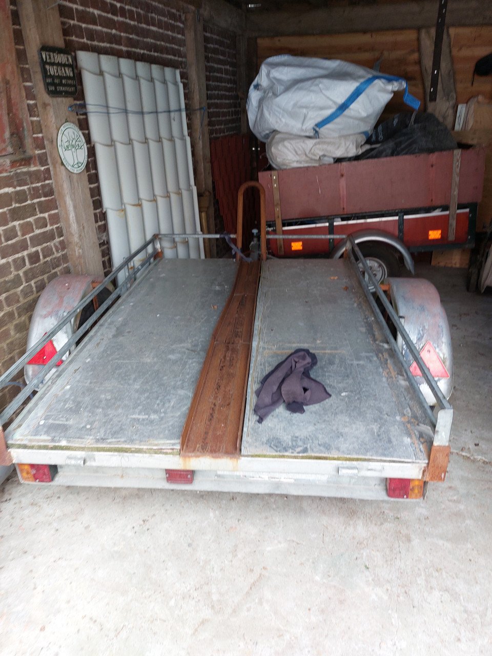 Motor transport aanhanger