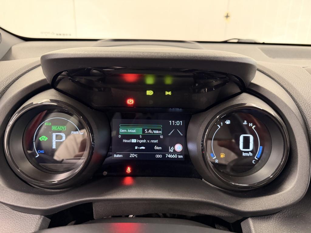 Toyota Yaris 1.5 hybride bi-tone executive| hud| stoel.verw| camera| bsm