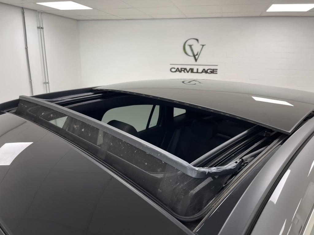Mercedes-Benz Gla-klasse 250 e amg edition | pano | leer | trekhaak | sfeer