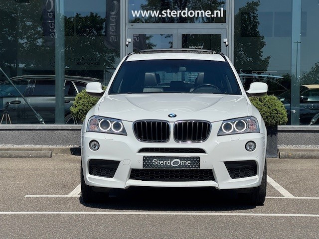 BMW X3 xdrive20i high executive l m line sportpakket l panoramadak l leder 