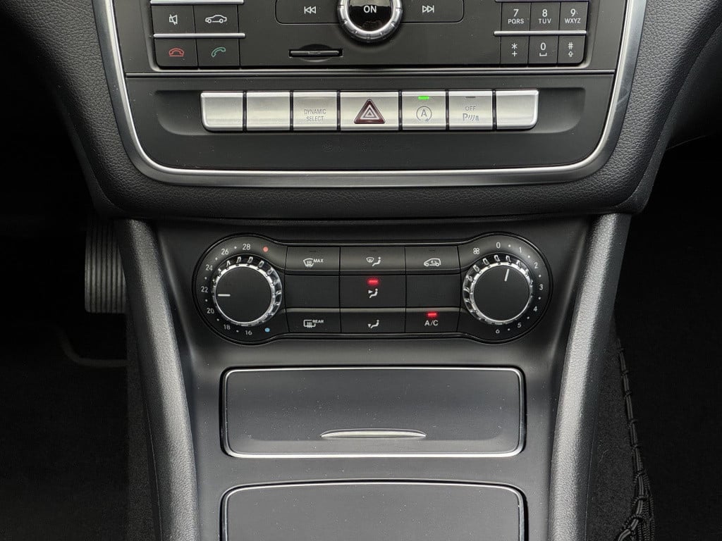 Mercedes-Benz Cla 180 ambition nl-auto! | panoramadak | navigatie full-map 