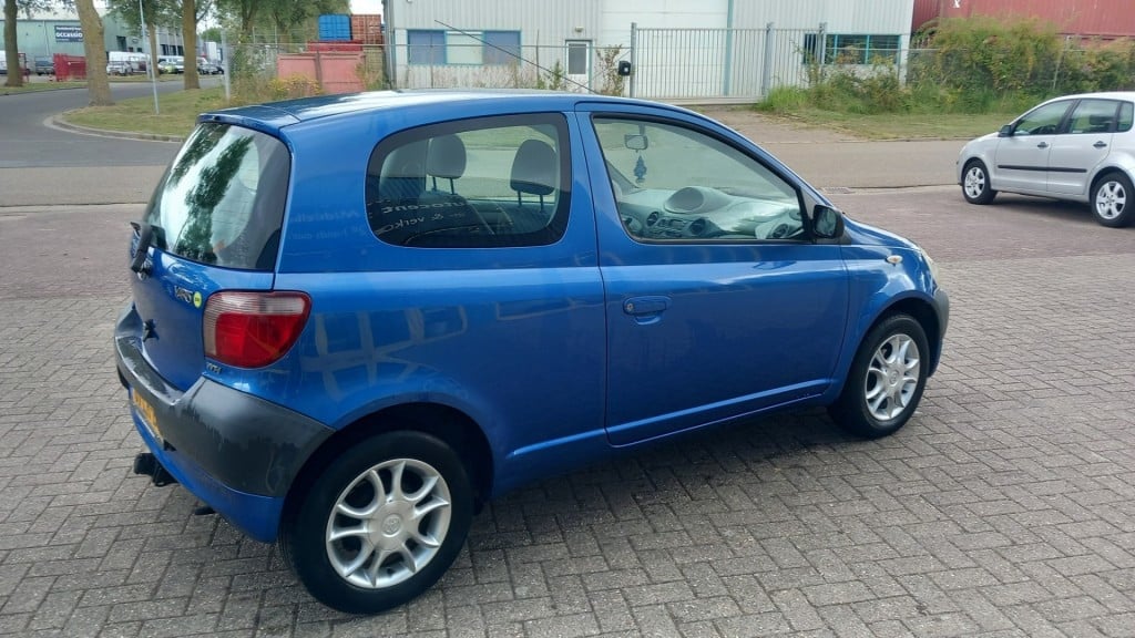 Toyota Yaris 1.0 vvt-i
