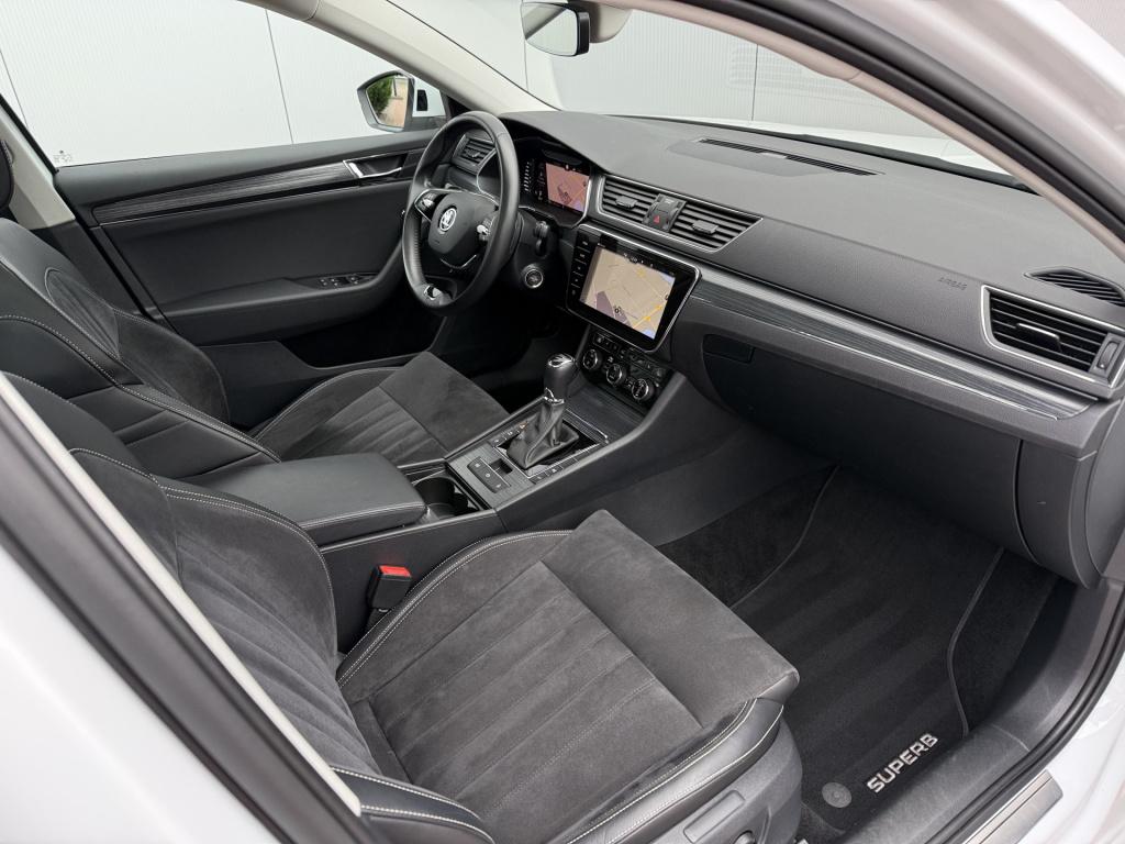 Skoda Superb combi 1.4 tsi iv 218pk style | pano dak | trekhaak