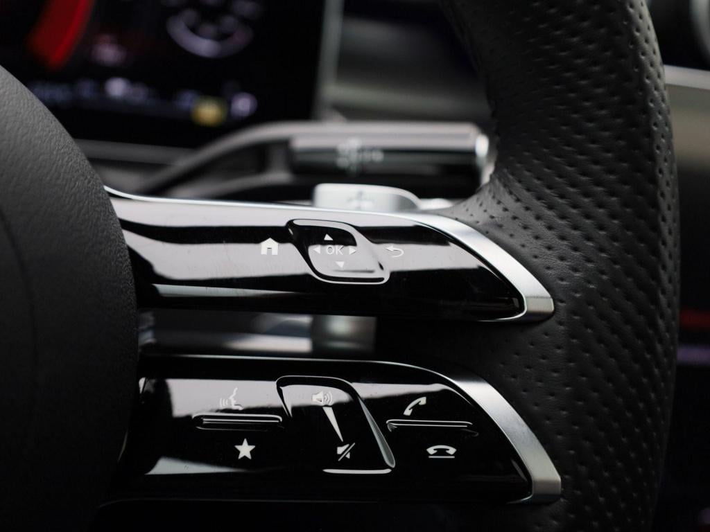 Mercedes-Benz C-Klasse 300 e amg line | automaat | panoramadak | climate co