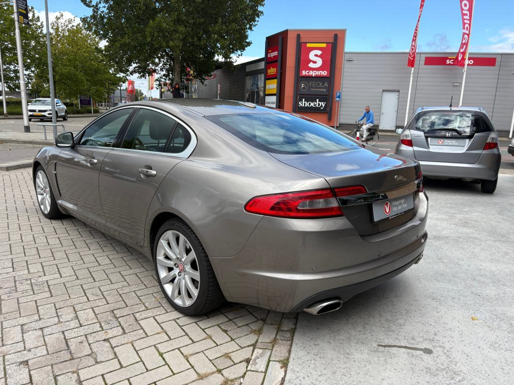 Jaguar XF 3.0 v6 luxury
