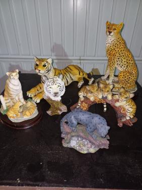 Verzameling tijger/panter beelden