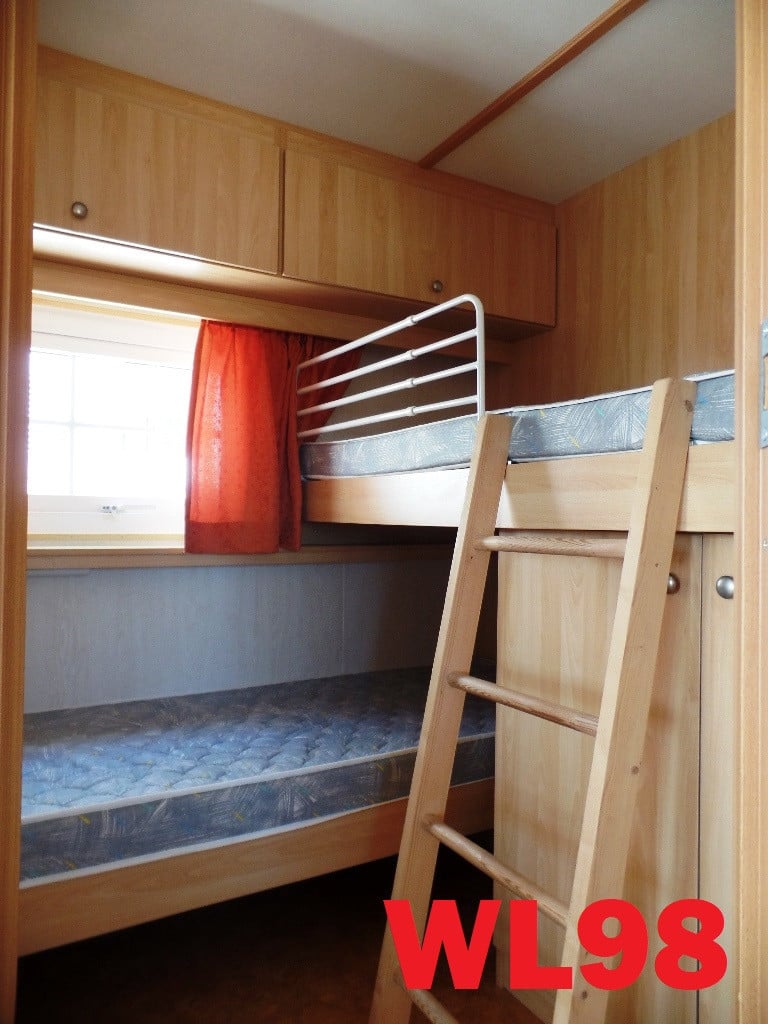 Keurig chalet met dubbel glas met 2 slaapkamers en dubbel glas te koop