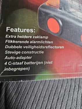 Nieuwe grote 12 volt auto zaklamp met oplader en gereedschap....