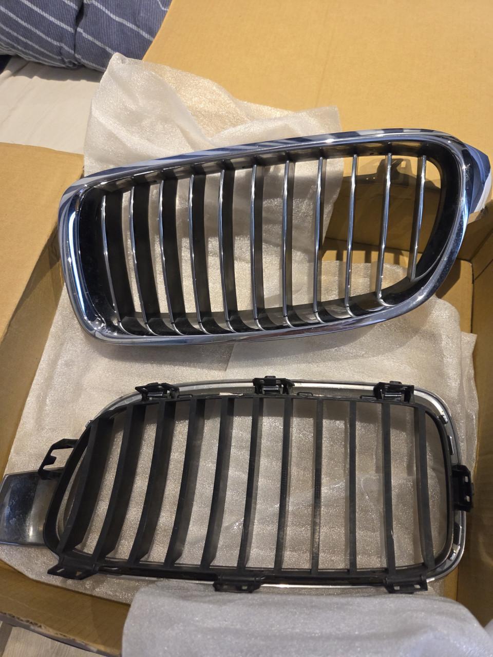 Originele BMW chromen grill