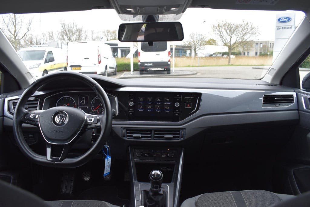 Volkswagen Polo 1.0 tsi highline | climate control | adaptieve cruise contr