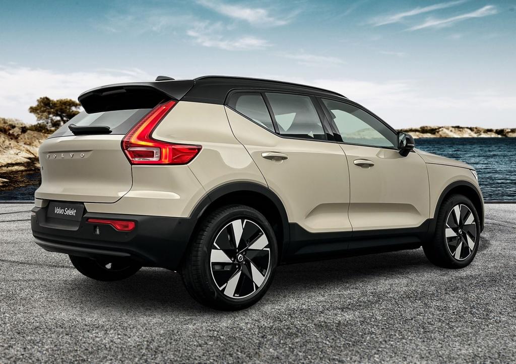 Volvo Ex40 extended range plus dark europa | € 6000 voordeel | direct lever