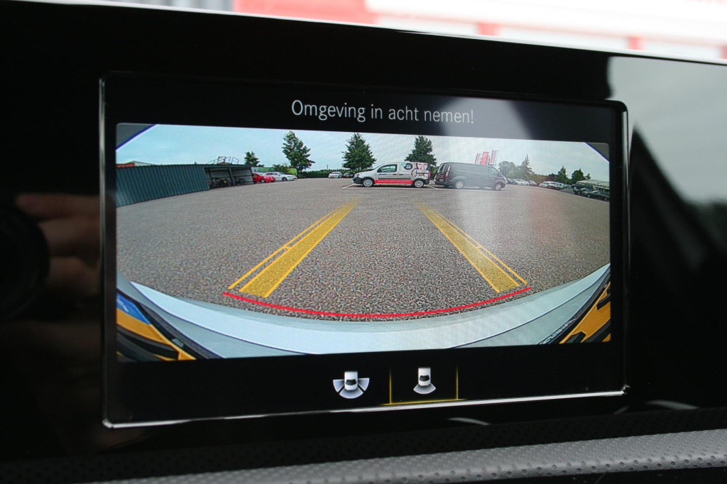 Mercedes-Benz A-Klasse 180 business solution amg