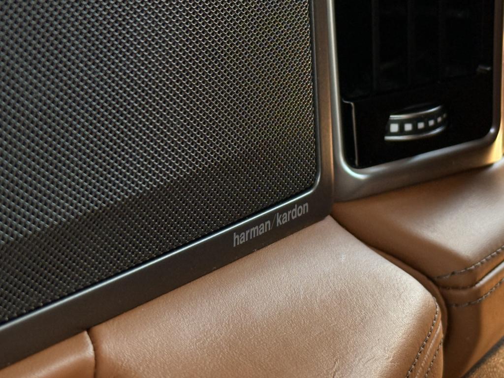 BMW 7 Serie 740i high executive | harman kardon | schuif/kanteldak | soft c