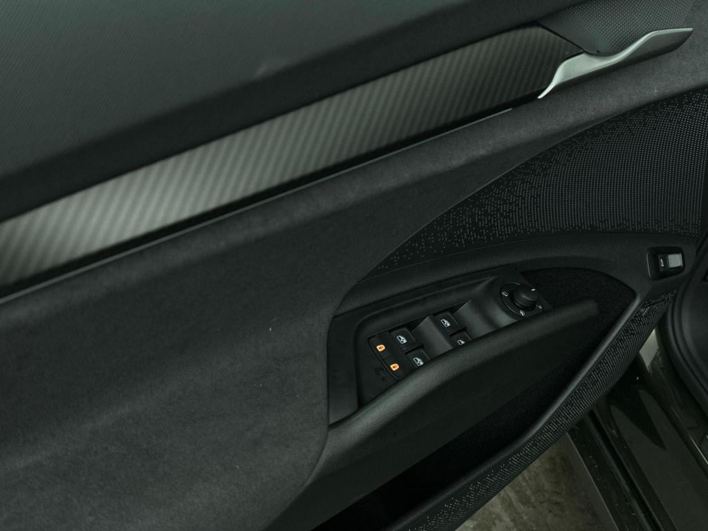 Skoda Enyaq Iv rs elektromotor 250 kw / 340 pk suv elektrische aa
