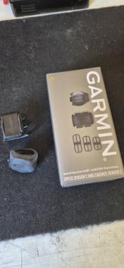 Garmin speed en cadans sensor set.