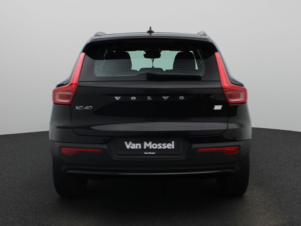 Volvo XC40 recharge core | automaat | lmv | parkeer sensoren | virtual cock