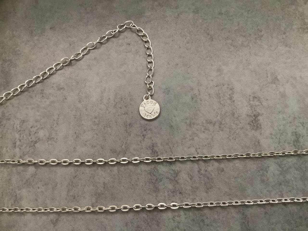 Zwangerschapssieraad - lange Ketting met Bola van Proud Mama