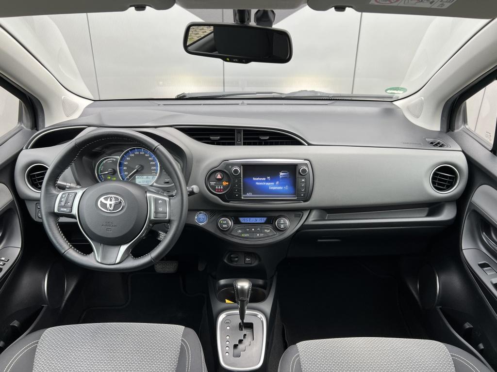 Toyota Yaris 1.5 full hybrid dyn.