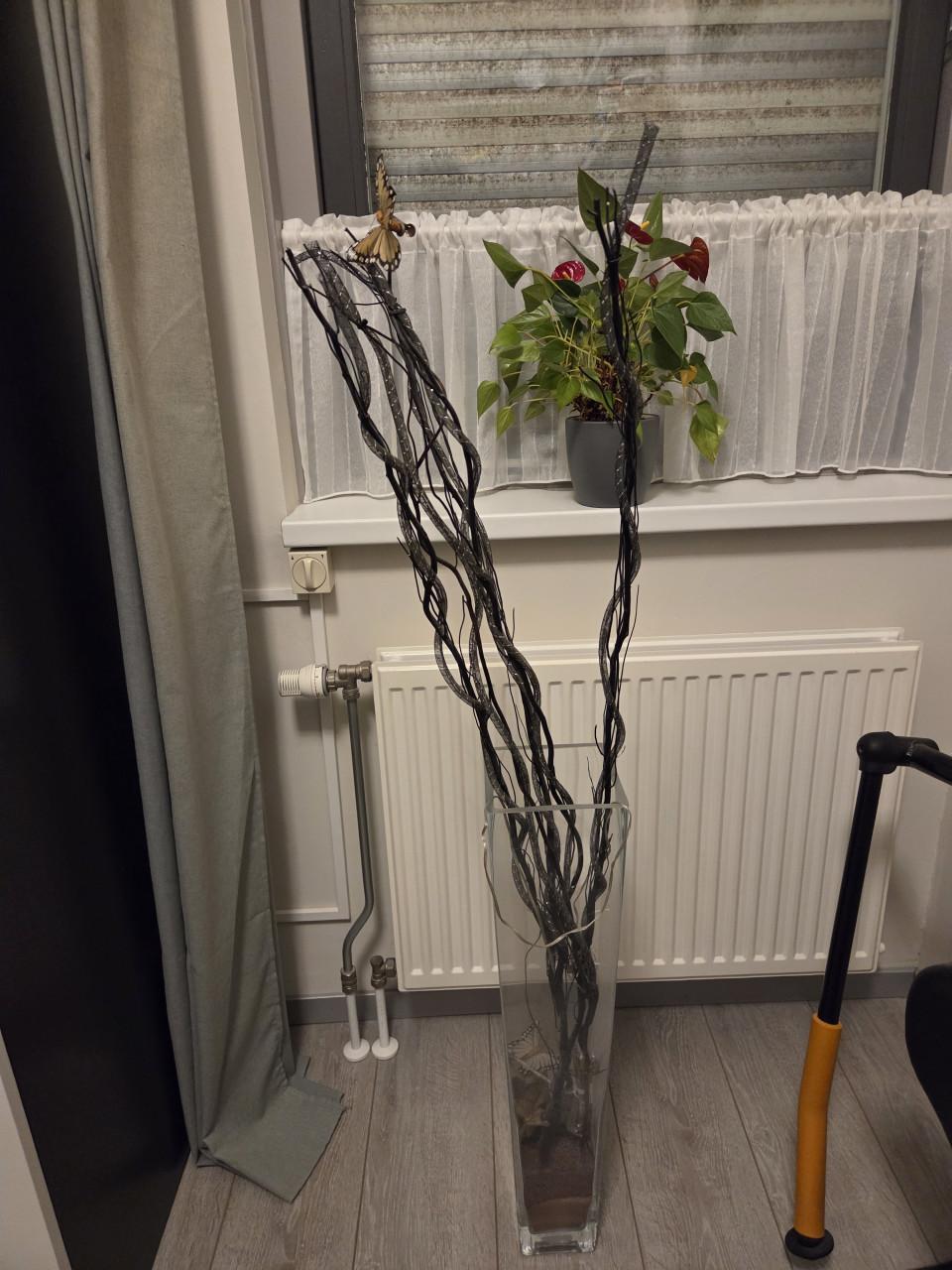 Glazen vaas 70 cm hoog met sierverlichting