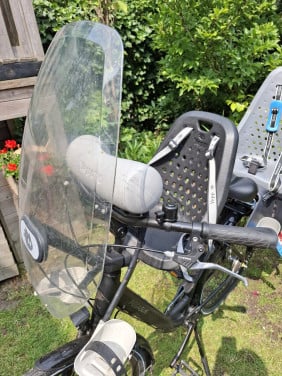 Fietsstoeltje Yepp voorzit