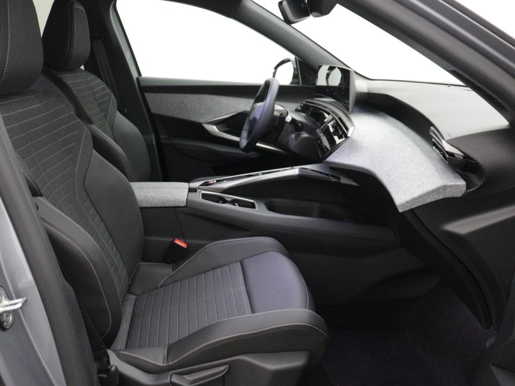 Peugeot 5008 hybrid 136pk automaat allure voorraad voordeel