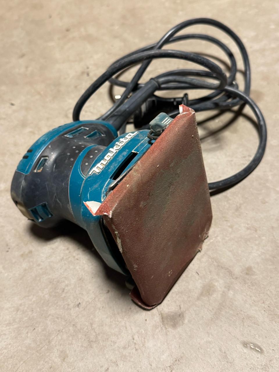 Makita vlakschuurmachine BO4556