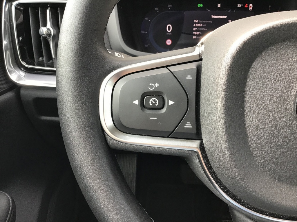 Volvo V60 b3 163pk essential| camera| adap.cruise| google maps