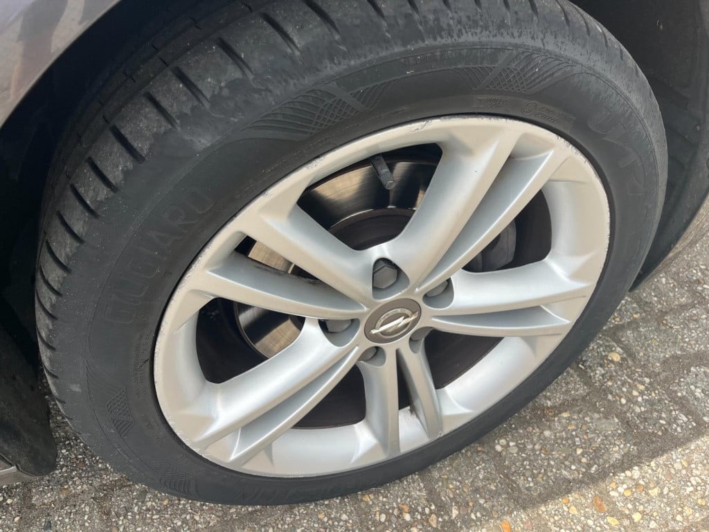 Opel Insignia sports tourer 1.6 t sport | trekhaak | nwe apk