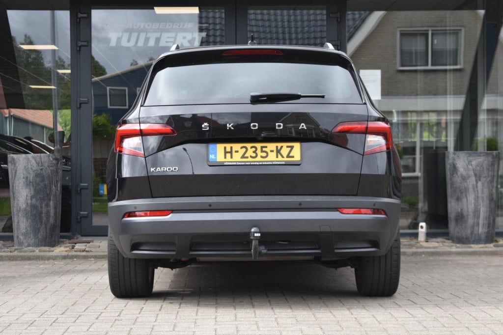 Skoda Karoq 1.5 tsi act | leder | trekhaak | camera | apple carplay | andro