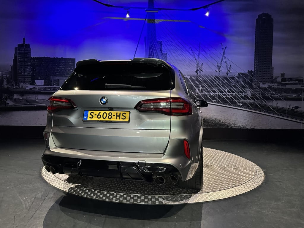 BMW X5 m competition *vossenwheels*carbon*pano*nl auto*