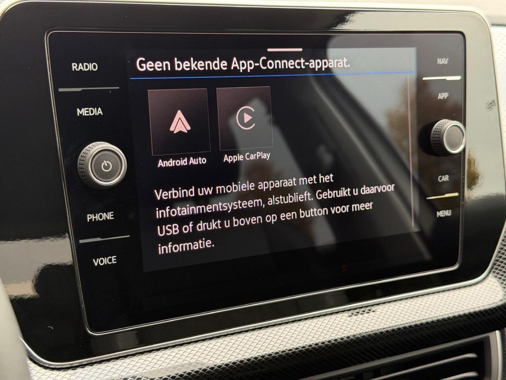 Volkswagen T-cross 1.5 tsi 150pk dsg | navigatie | camera | carplay | incl.