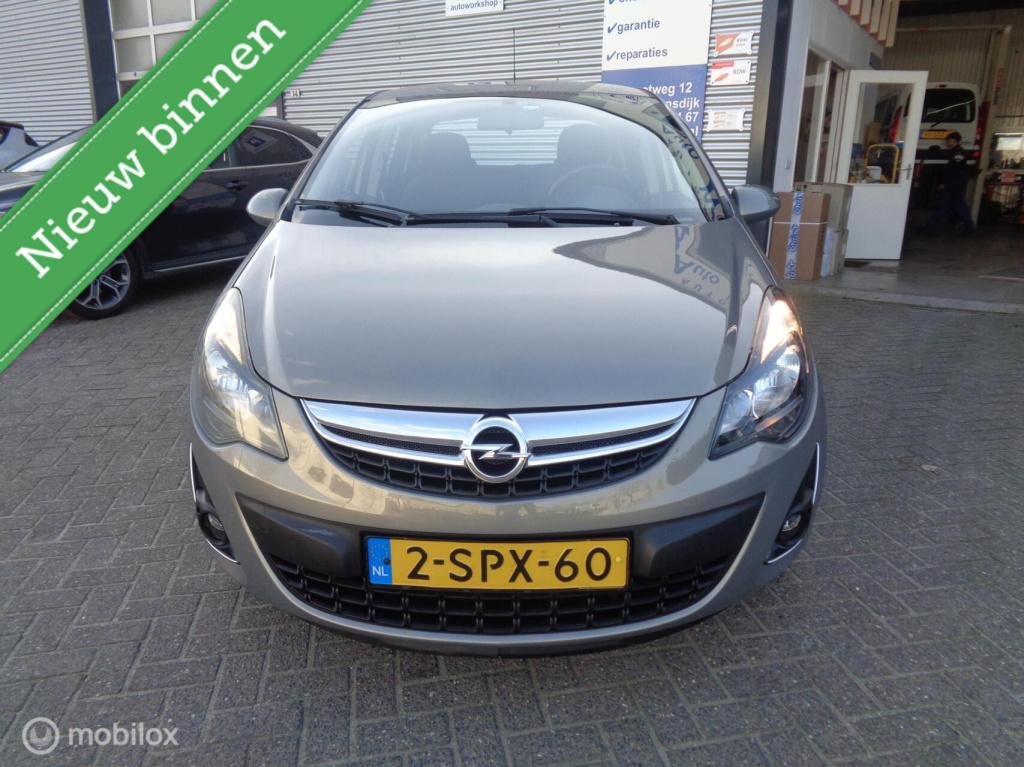 Opel Corsa 1.4-16v design ed/automaat/airco/stoelverw/ stuurverw/cruise con