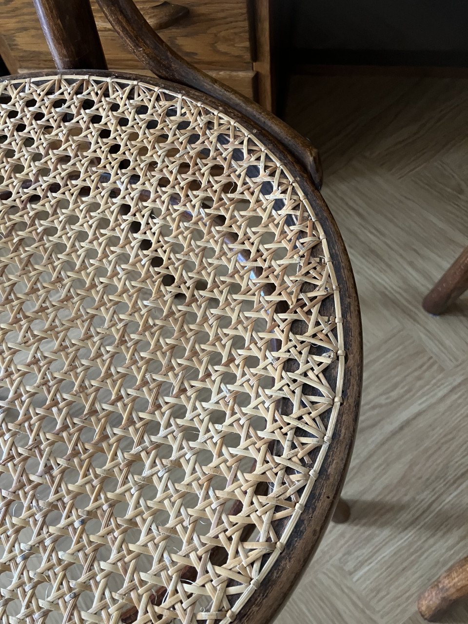 Thornet stoel met gevlochten zitting 2x
