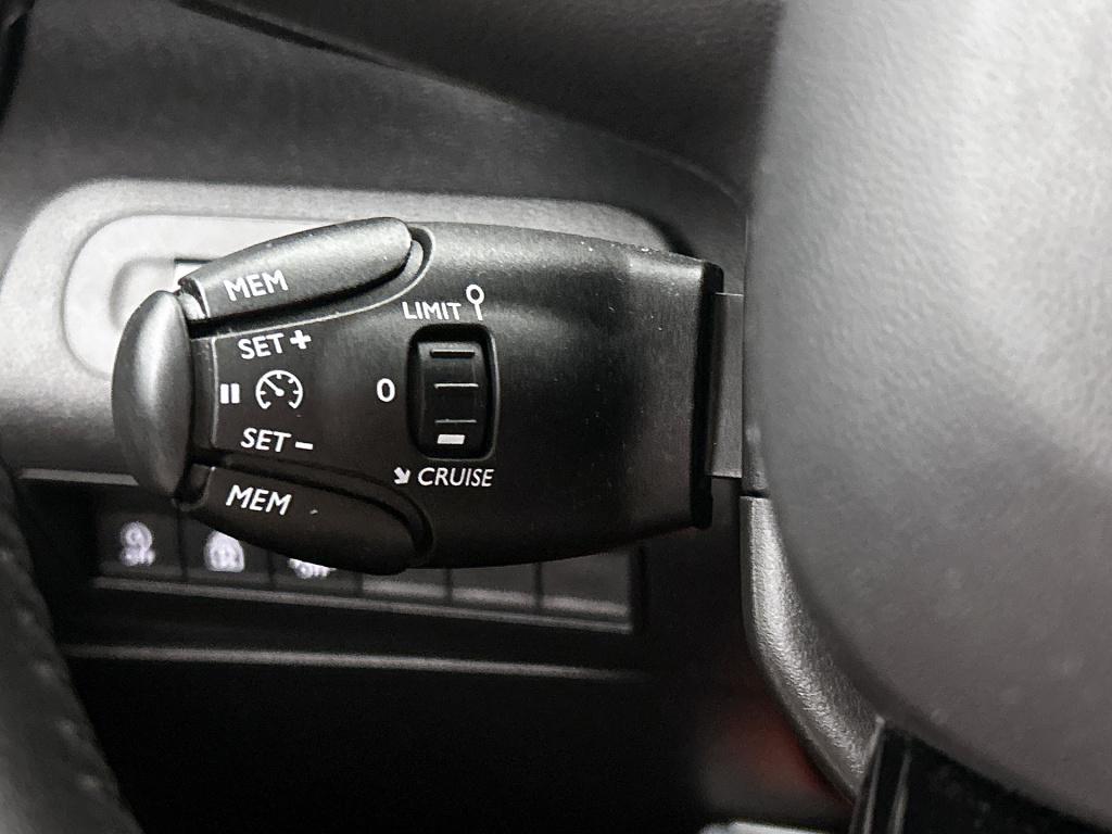 Citroen Berlingo 110pk xtr | rijklaar | panoramadak | head-up display |