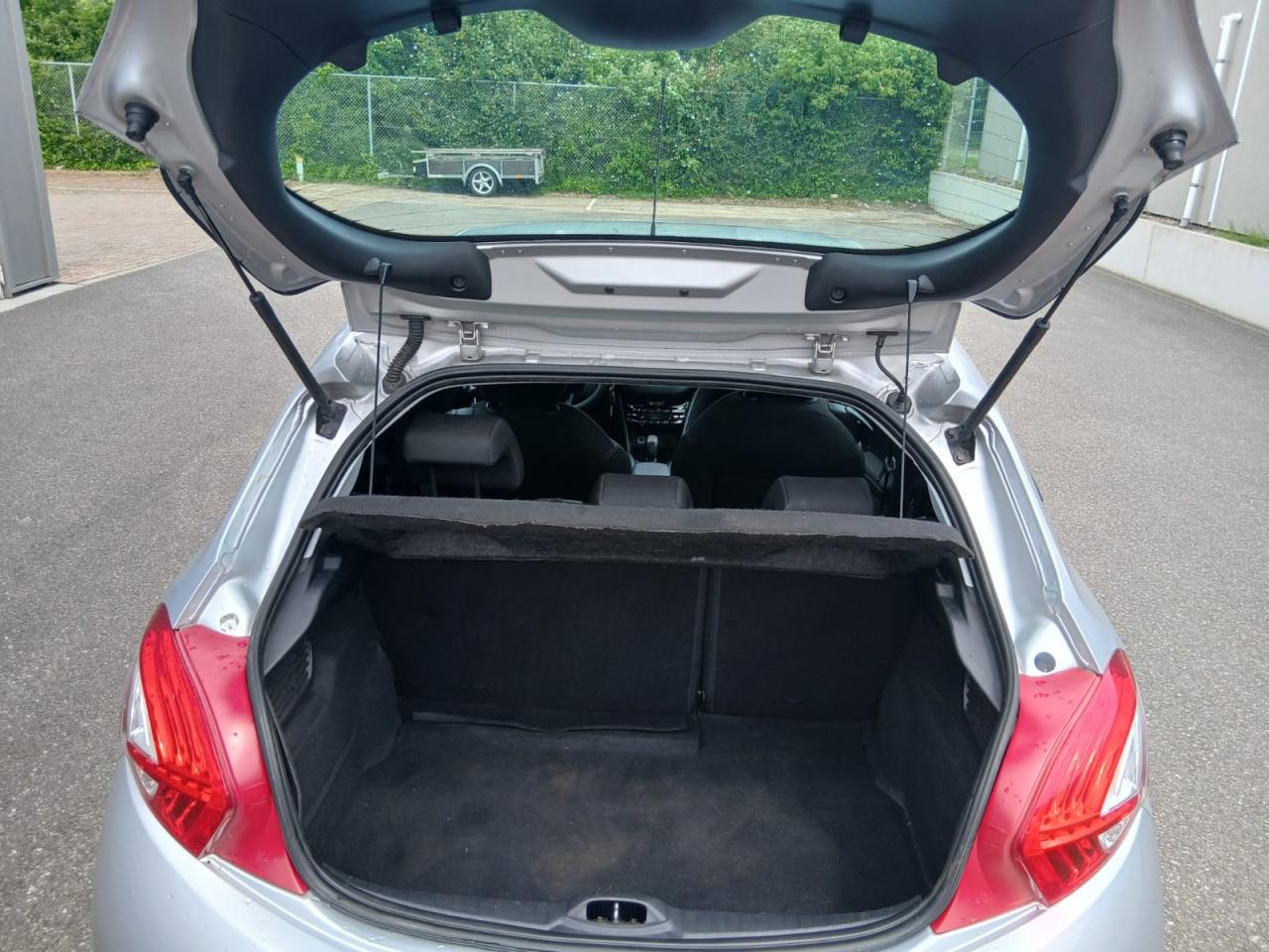 Peugeot 208 1.2 VTi Active