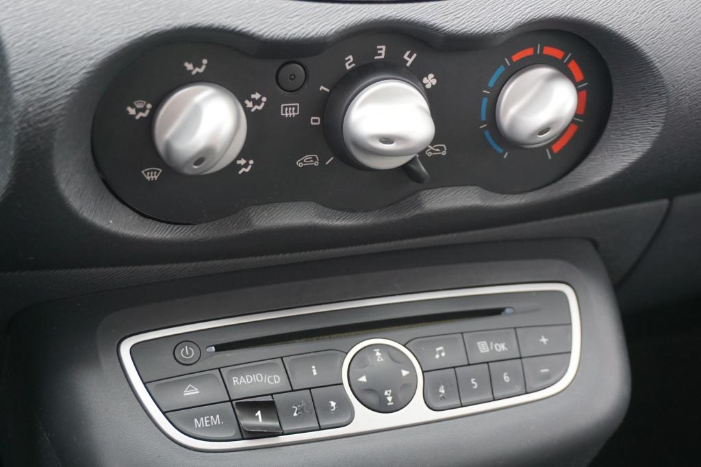 Renault Twingo 1.2-16v authentique elektr. ramen / nap / apk t/m 11-2027