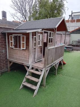 Speelhuisje