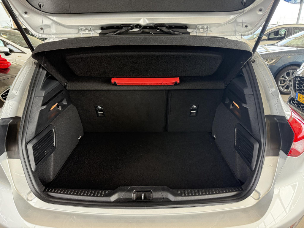 Ford Focus 1.0 ecoboost st line business 18'' | matrix led | acc | lane ass