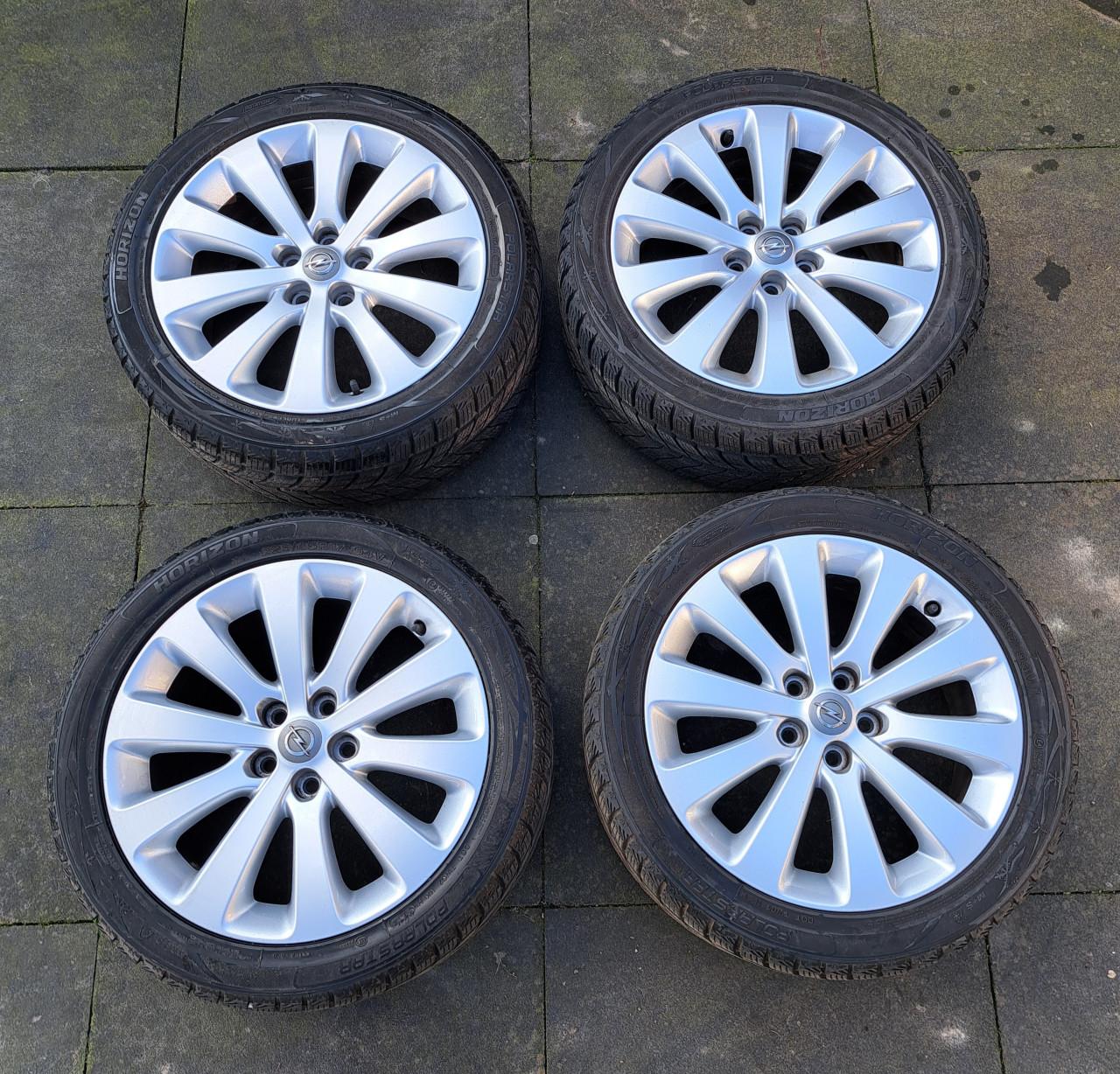 Originele velgen 17" + winterbanden Opel Astra J