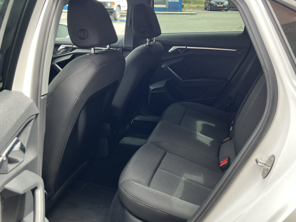 Audi A3 limousine 30 tfsi pro line | apple-/android | digit. cockpit | dab+