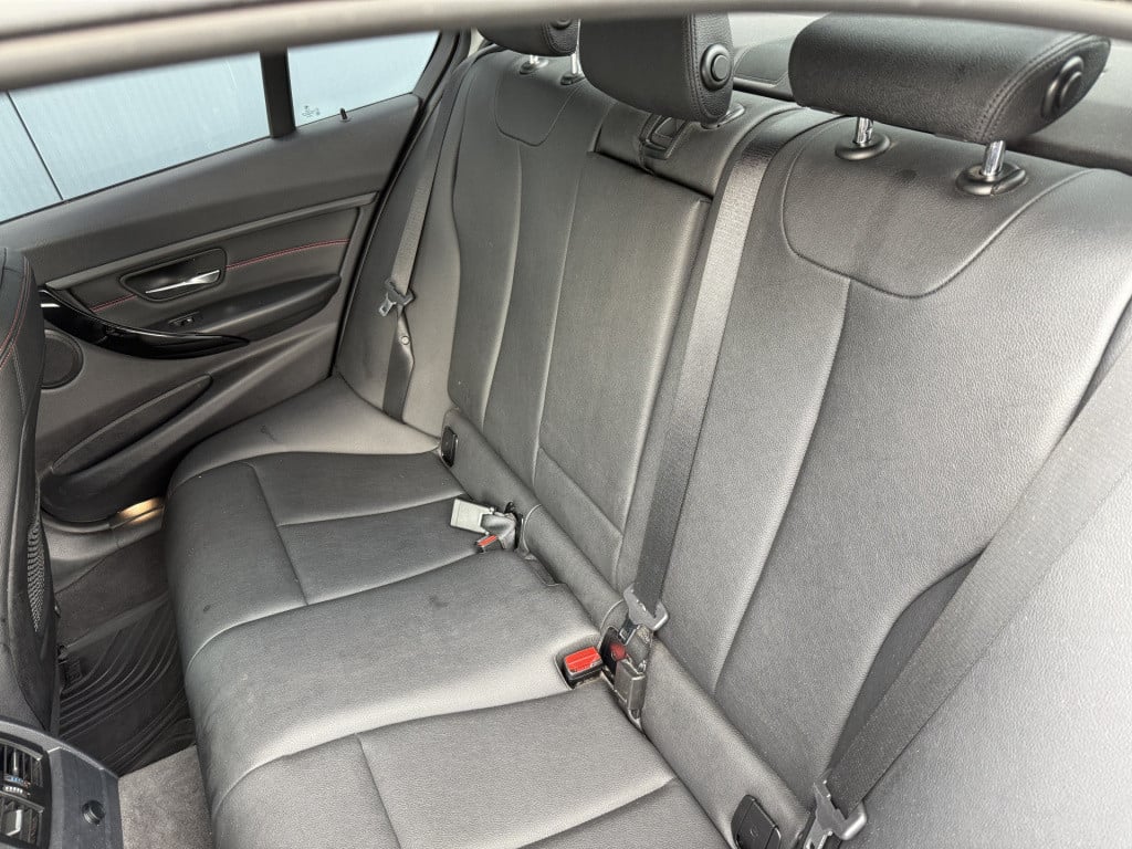 BMW 3-serie 316i 136pk high executive m-sportpakket sedan