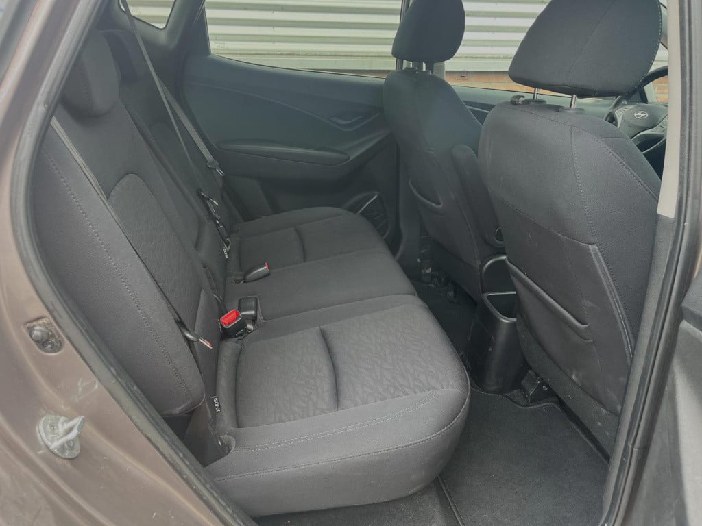 Hyundai Ix20 1.4i i-vision | climate | cruise |