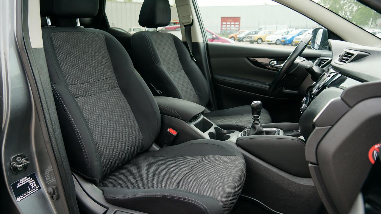 Nissan Qashqai 1.2 N-Connecta rijklaar incl garantie
